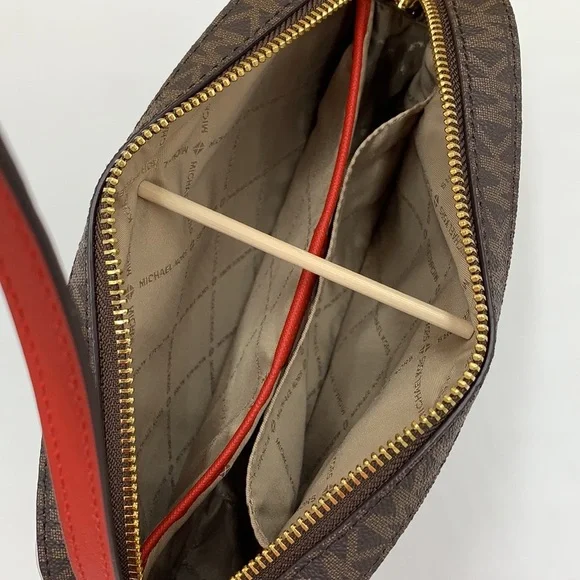 MICHAEL KORS
Jet Set Large Logo Crossbody Bag Flame / Brown Multi Color - Picture 12 of 16